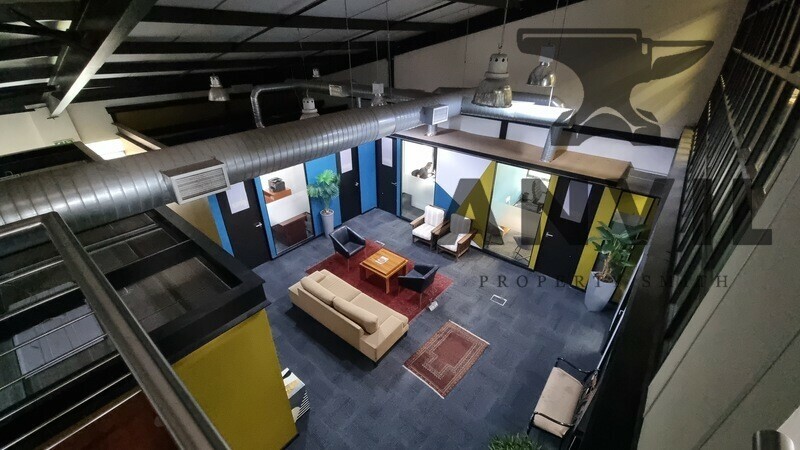 Parade On Kloof - Units 11 & 12 property image 10