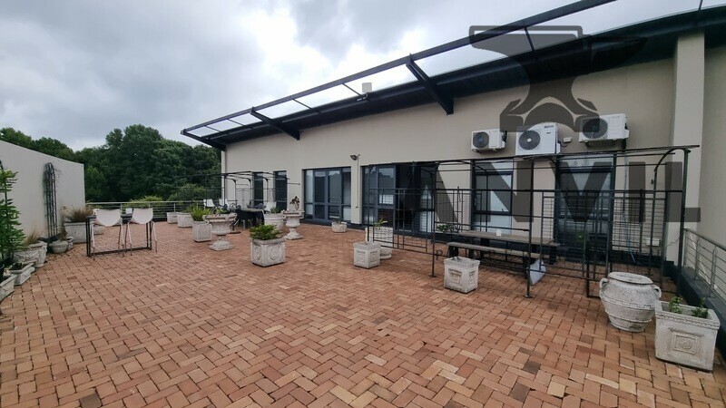 Parade On Kloof - Units 11 & 12 property image 14