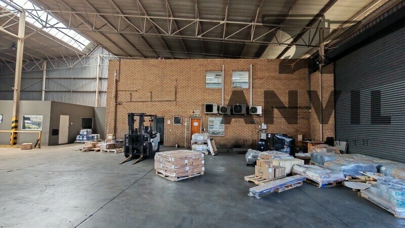 9 Molekule Street , Chloorkop - Whole Property  property image 7