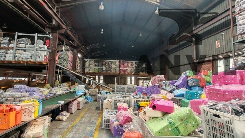 9 Molekule Street , Chloorkop - Whole Property  property image 11