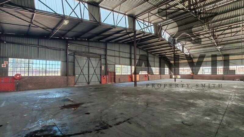 201 Bergrivier Drive , Chloorkop  - Whole Property  property image 12