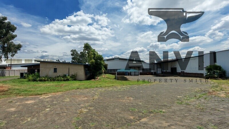 201 Bergrivier Drive , Chloorkop  - Whole Property  property image 7