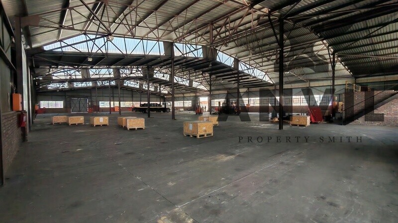 201 Bergrivier Drive , Chloorkop  - Whole Property  property image 11