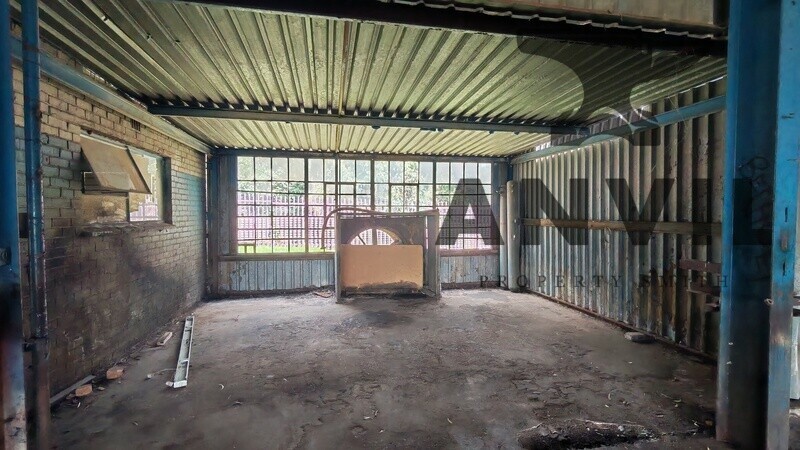 201 Bergrivier Drive , Chloorkop  - Whole Property  property image 18