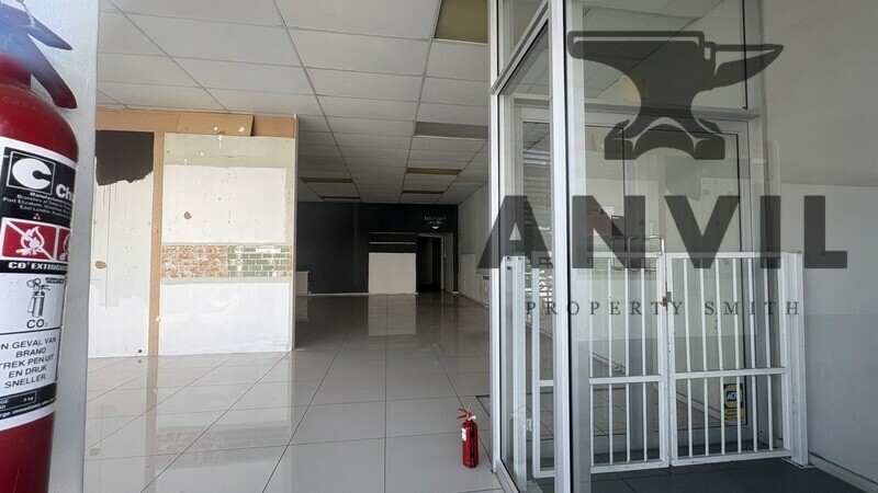 321 Main Road, Kenilworth  - Whole Building - 264m2 Retail street facing  property image 11