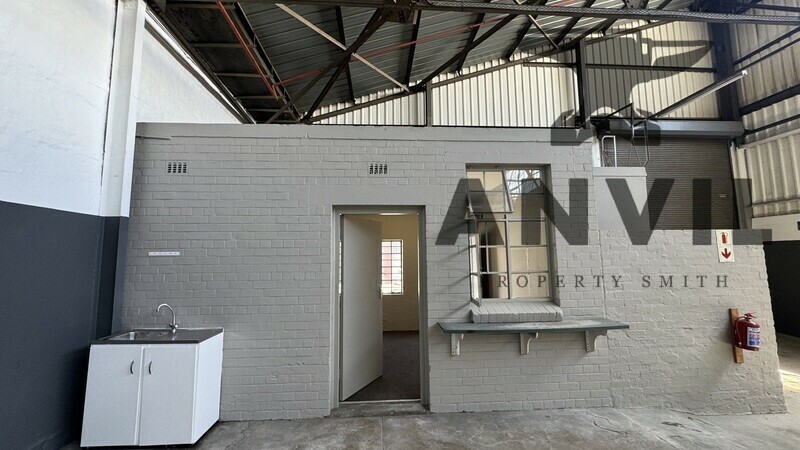 Reliance Centre, City Deep, Johannesburg South - Unit 17  property image 18