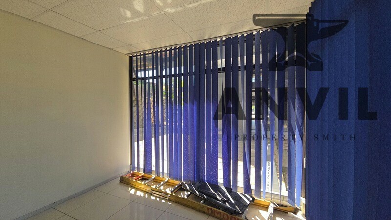 34 Essex Terrace - Ground Floor Mezzanine Unit  property image 3