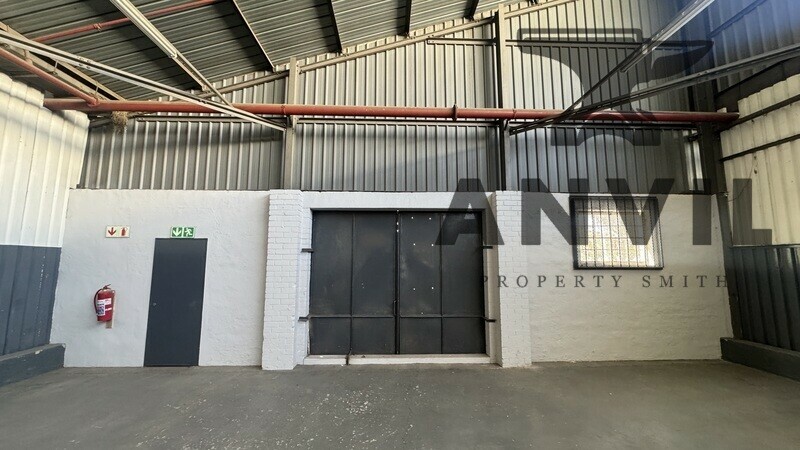 Reliance Centre, City Deep, Johannesburg South - Unit 11 - 355sqm property image 4