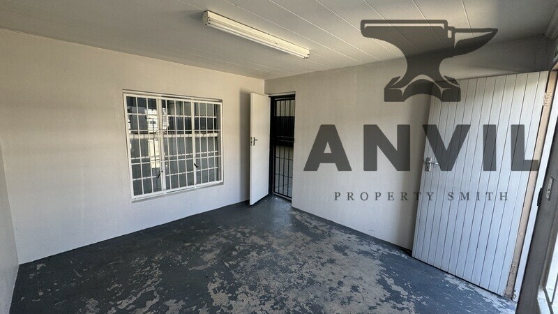 Reliance Centre, City Deep, Johannesburg South - Unit 11 - 355sqm property image 12
