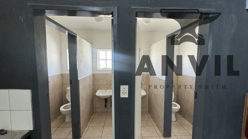 Reliance Centre, City Deep, Johannesburg South - Unit 11 - 355sqm property image 19