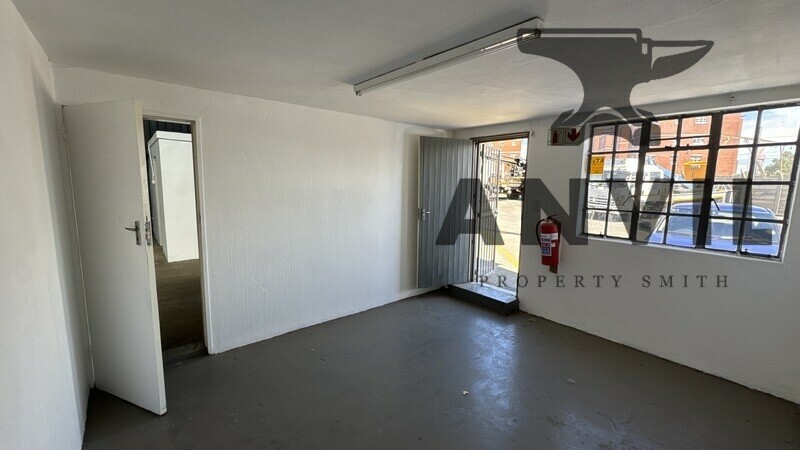 Reliance Centre, City Deep, Johannesburg South - Unit 21 - 350sqm property image 18