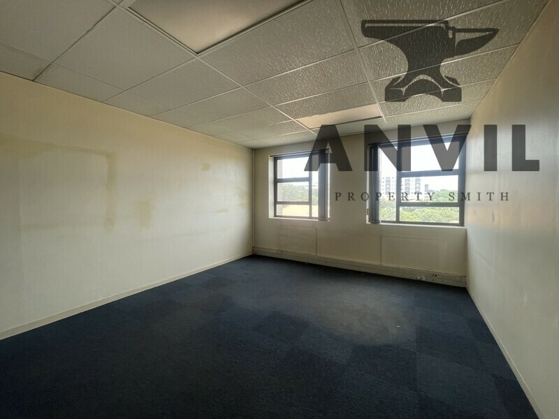 343 Surrey Avenue - 5th Floor property image 3