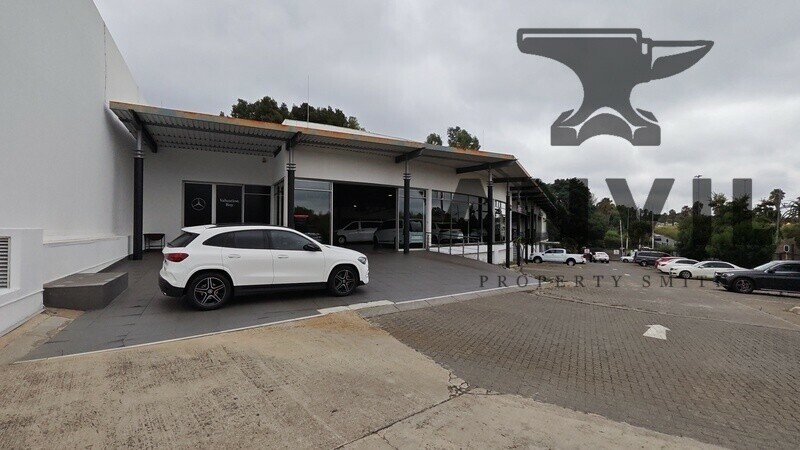 Mercedes Benz Garage Constantia Kloof  - Mercedes Benz Second Hand Car Dealership Space property image 28