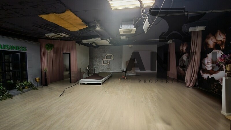 3 Enterprise Close - Whole Property property image 8