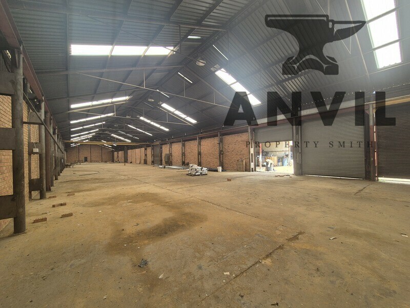10 Dekenah St, Alrode, Alberton - 3,587m² Industrial Facility for Sale in Alrode with Overhead Cranes and Large Paved Yard property image 12