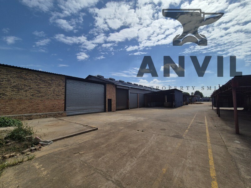 10 Dekenah St, Alrode, Alberton - 3,587m² Industrial Facility for Sale in Alrode with Overhead Cranes and Large Paved Yard property image 6