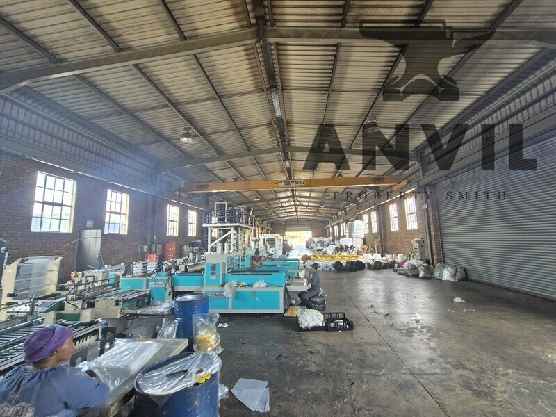 10 Dekenah St, Alrode, Alberton - 3,587m² Industrial Facility for Sale in Alrode with Overhead Cranes and Large Paved Yard property image 15