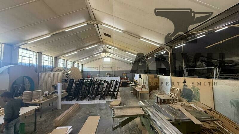 2000m² Entire Building 