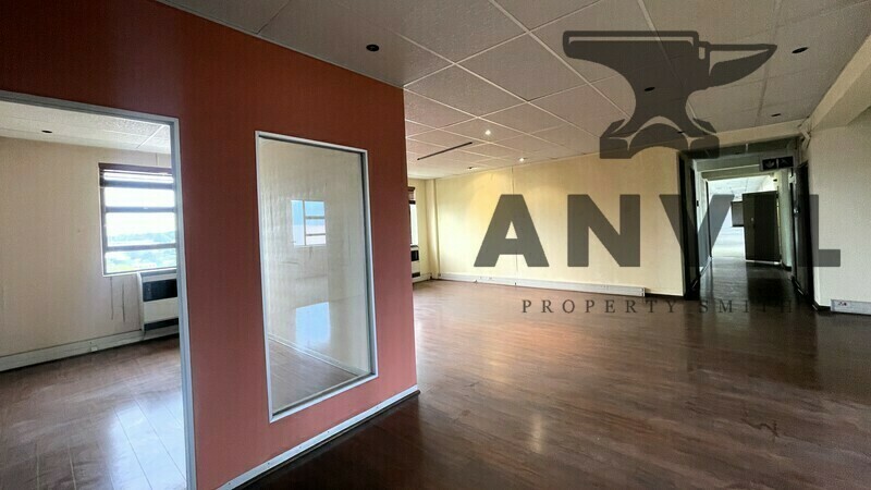 343 Surrey Avenue - 4th Floor property image 6