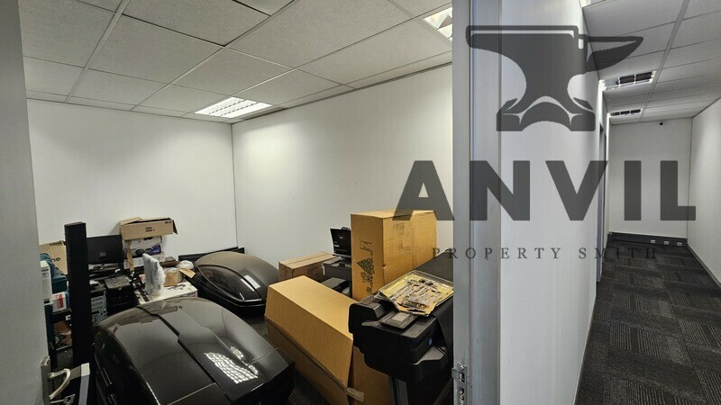 Twenty One Industrial Estate, Warehouse 4 - Unit E property image 10