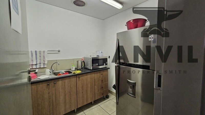 Twenty One Industrial Estate, Warehouse 4 - Unit E property image 15