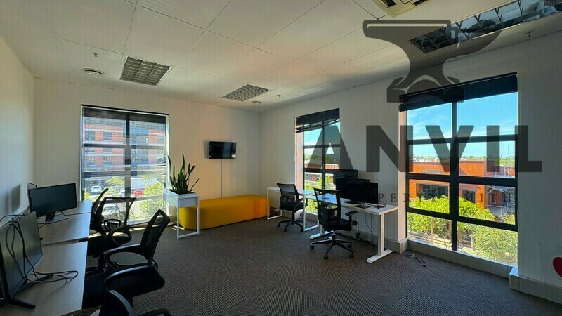 Black River Park, Old Warehouse, Observatory, Cape Town - 51m2 Office to let - Old Warehouse OWO1g property image 2