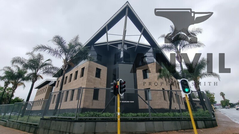 Bradford Corner - Entire GF  property image 3