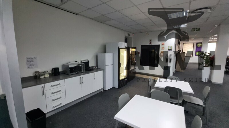 Bradford Corner - Entire GF  property image 8