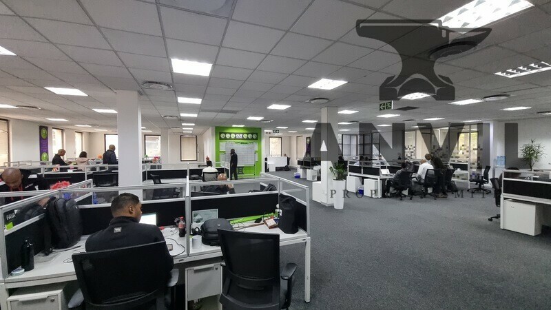 Bradford Corner - Entire GF  property image 9