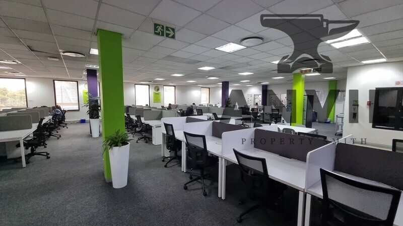 Bradford Corner - Entire GF  property image 10