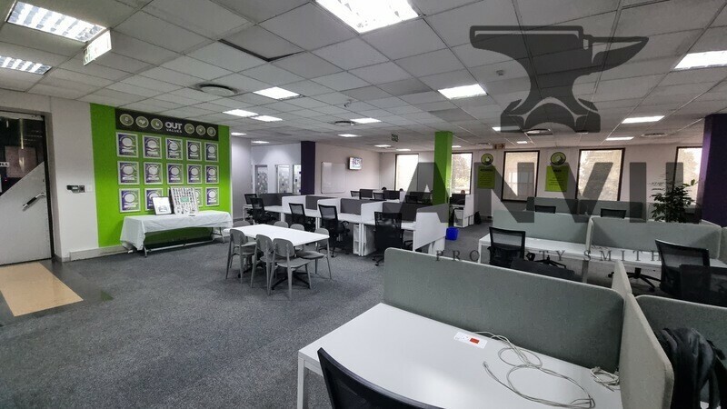 Bradford Corner - Entire GF  property image 12