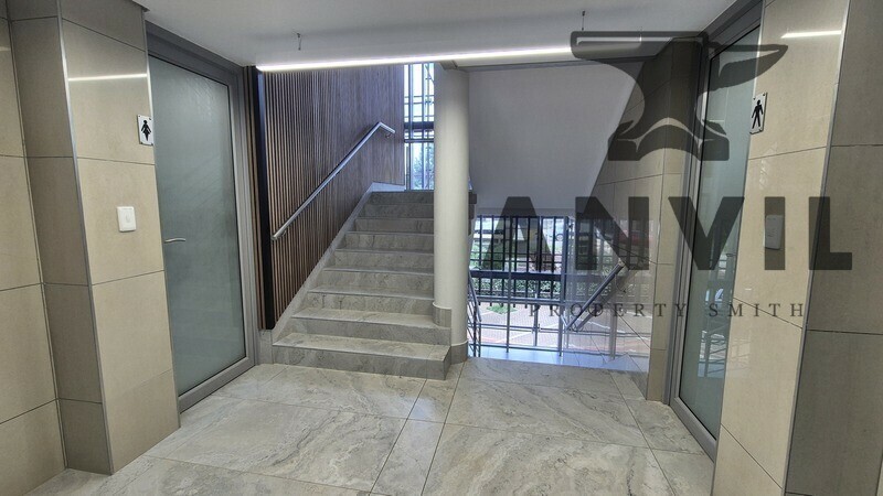 379 Lynnwood Road, Menlo Park - Left wing 1st floor property image 8