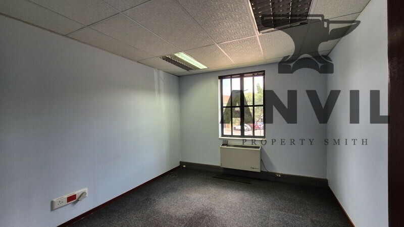 Block D, La Rocca Office Park, Bryanston - GF LHS property image 12