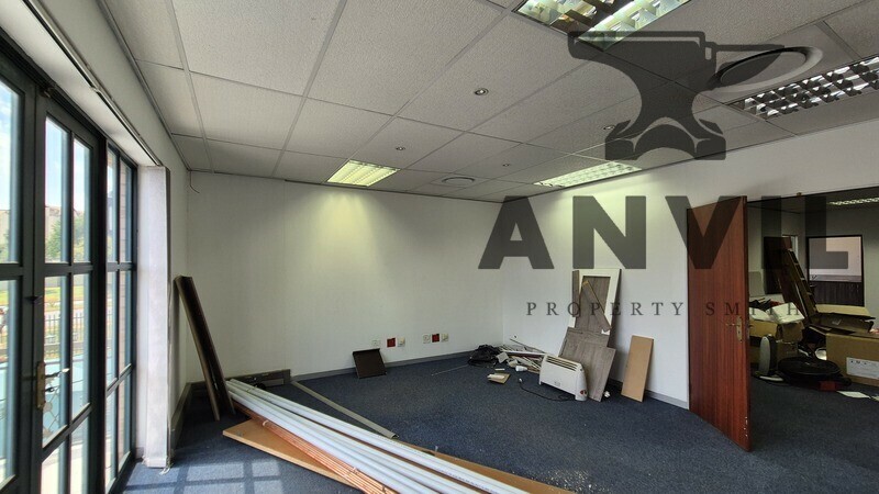 Block D, La Rocca Office Park, Bryanston - FF RHS property image 6