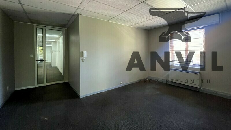 Burnside Island, Craighall Park, Randburg - Building 8 Top Floor Right Wing property image 4