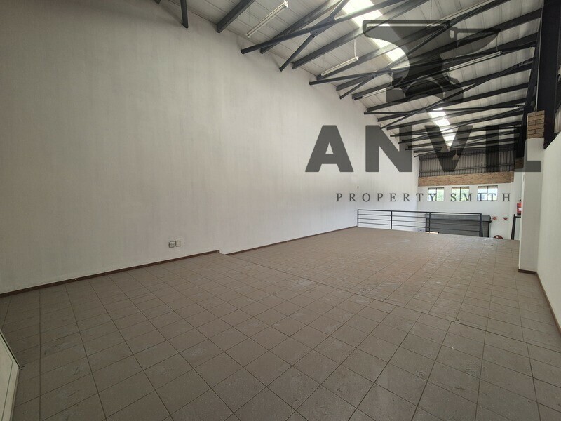 12 Langkloof Street - 260m² Industrial Unit to Let in Alrode South, Truck Access Business Park property image 17