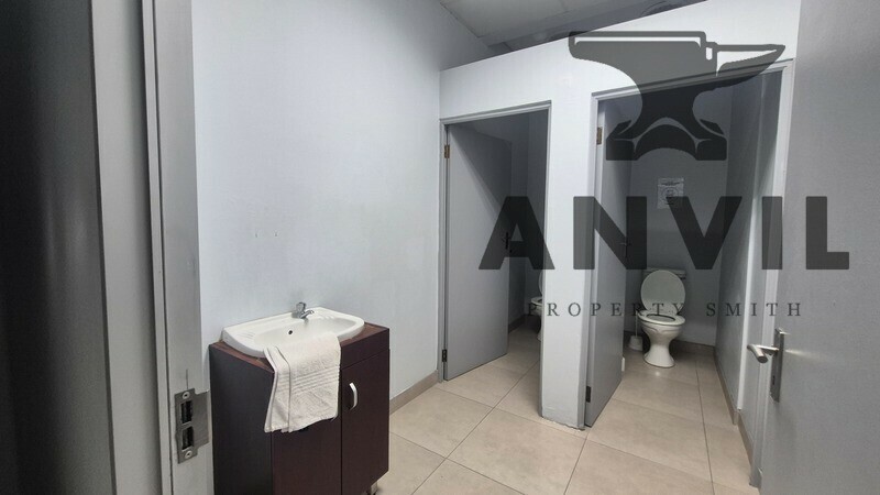 Willow Road Business Park, 141 - 145 Willow Road  - First floor unit 2 property image 12