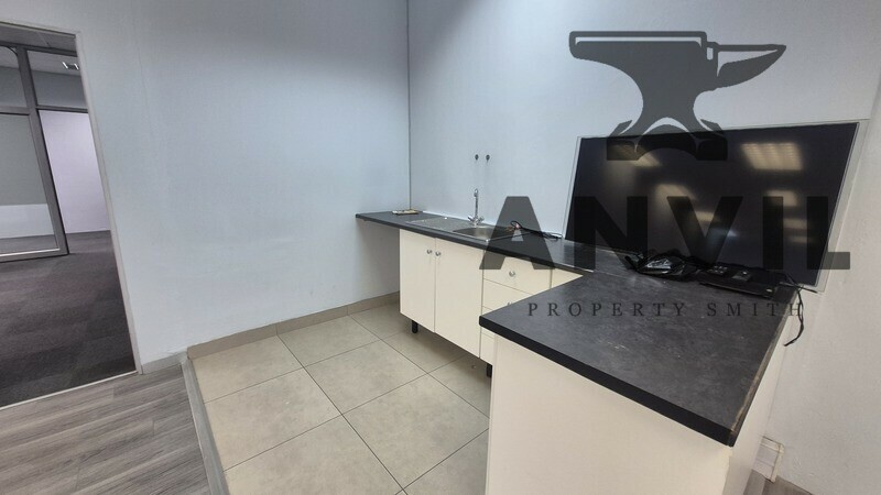 Willow Road Business Park, 141 - 145 Willow Road  - First floor unit 2 property image 11