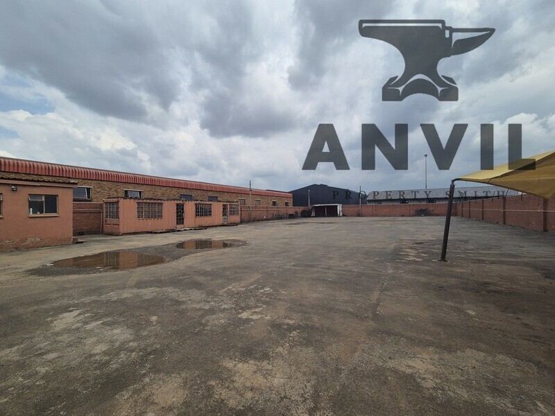 10 Volschenk St, Alberton, Alrode South - 1275m² Industrial Yard to let in Alrode South, Secure and Paved property image 2