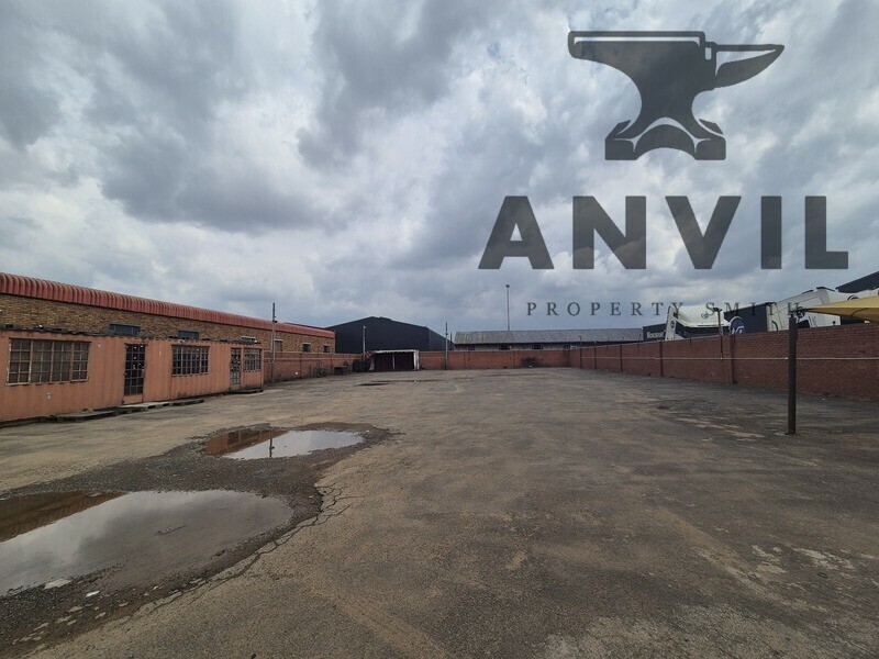 10 Volschenk St, Alberton, Alrode South - 1275m² Industrial Yard to let in Alrode South, Secure and Paved property image 5