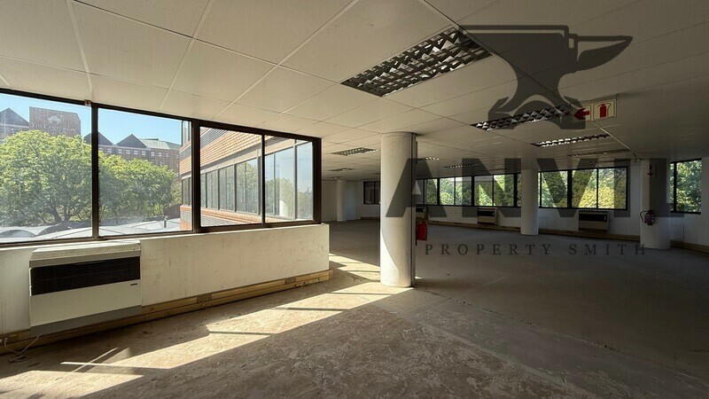 1006 On The Lake Outspan House, Centurion - Entire Building For Sale property image 9