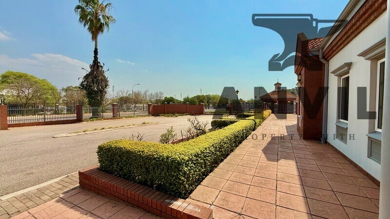 Lords Office Estate - Unit 8 property image 4