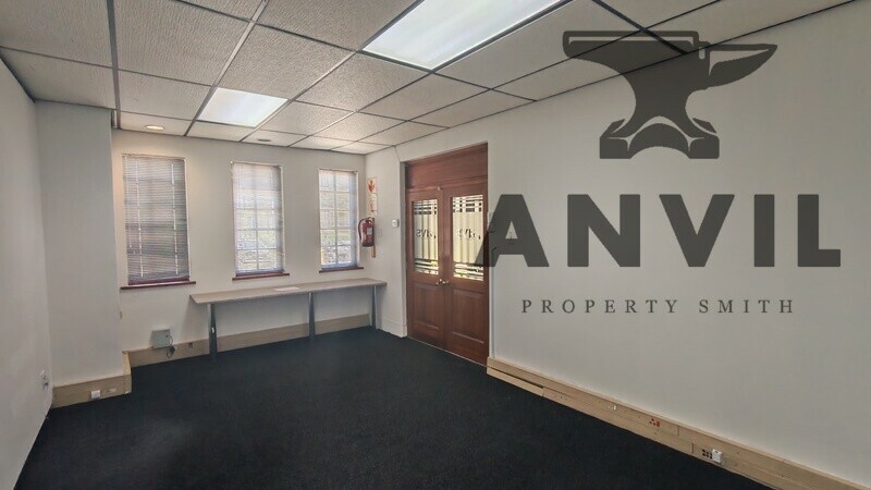 Highway Gardens office park  - Building 8 First floor RHS  property image 17