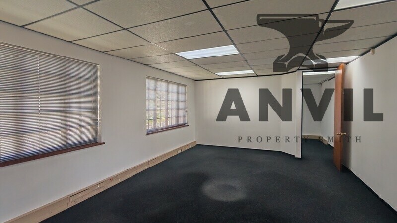 Highway Gardens office park  - Building 8 First floor RHS  property image 20