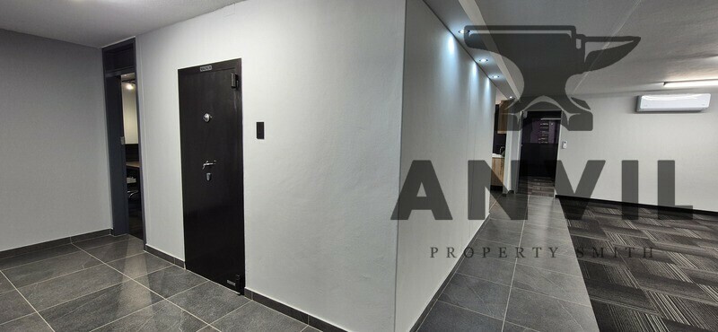 1068 Arcadia - 204m² Office to Let in Hatfield, A-Grade Workspace with Secure Parking property image 16