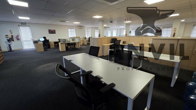 LivingBrands Building, Pineslopes Shopping Center - LivingBrands Building property image 3