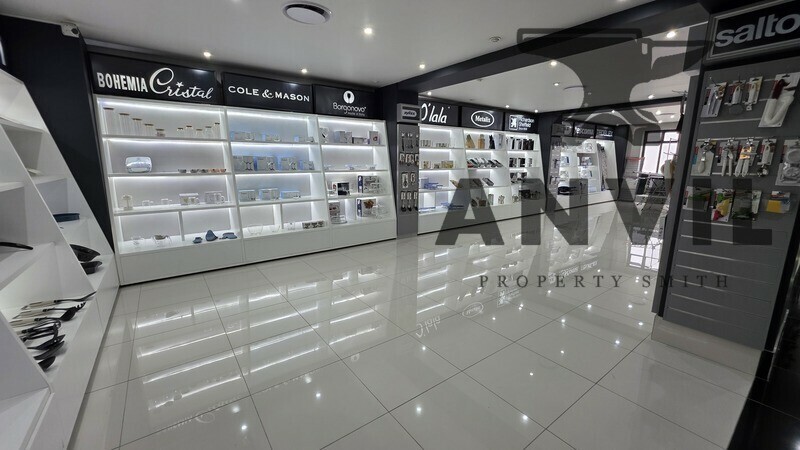 LivingBrands Building, Pineslopes Shopping Center - LivingBrands Building property image 10