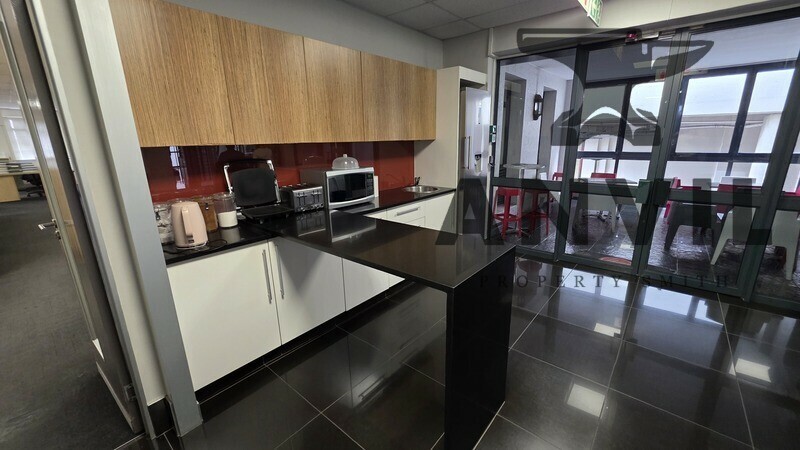 LivingBrands Building, Pineslopes Shopping Center - LivingBrands Building property image 11