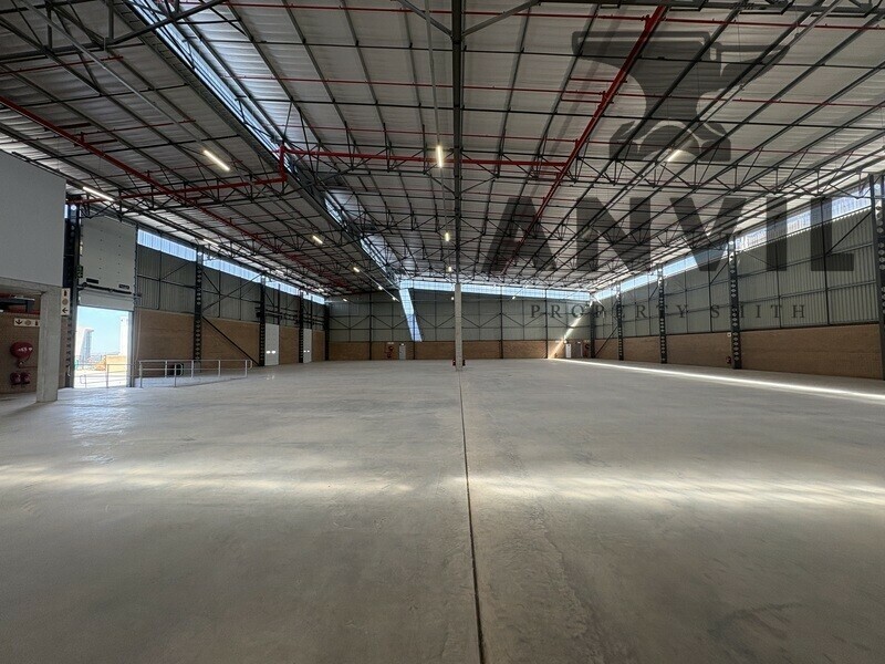 DAKOTA PRECINCT - 2208m² Logistics Warehouse to Let in Airport Park Near N3 and R21 property image 2