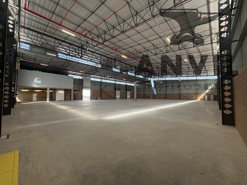 DAKOTA PRECINCT - 2208m² Logistics Warehouse to Let in Airport Park Near N3 and R21 property image 3